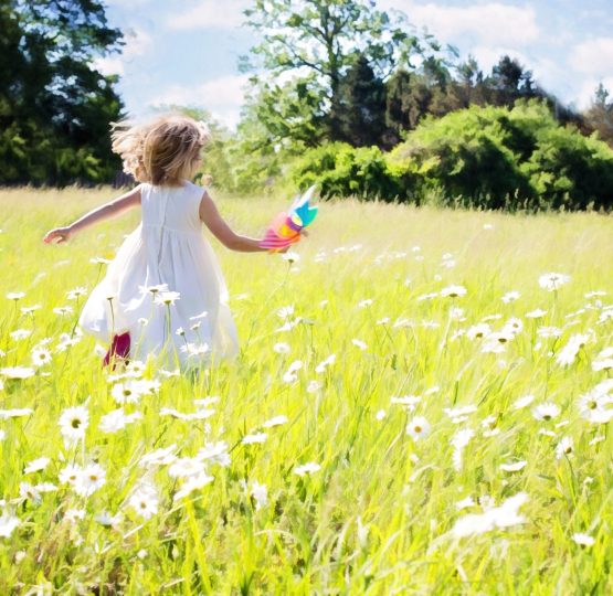 little-girl-running-795505 little-girl-running-795505